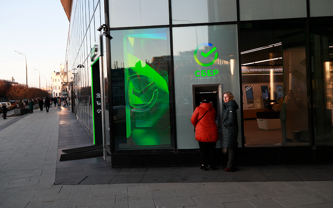 «Сбер» не увидел в решении ЕС об отключении от SWIFT угроз для работы