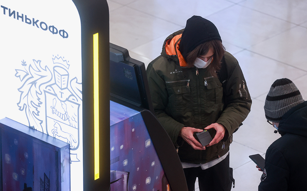 «Тинькофф» предупредил о сбоях в работе приложения