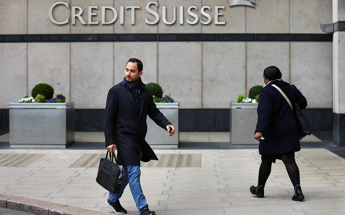 SonntagsZeitung узнала о предстоящем увольнении до 30% сотрудников UBS