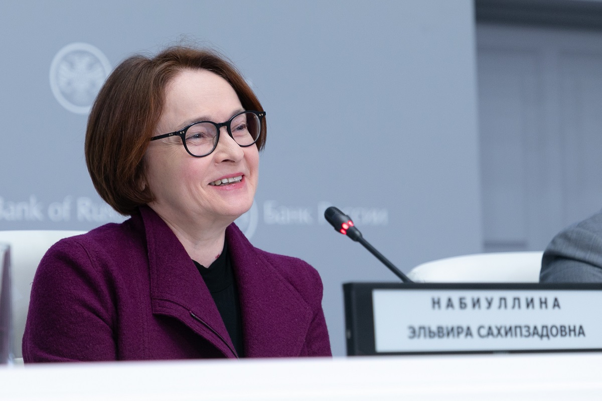 Глава ЦБ выступила за вывод на биржу акций уходящих из России компаний