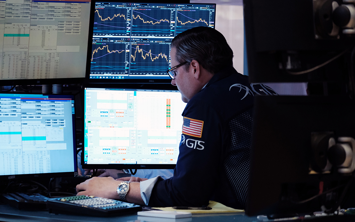 В США резко снизились основные фондовые индексы