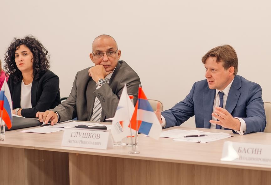 НОСТРОЙ ищет стимулы для повышения производительности труда