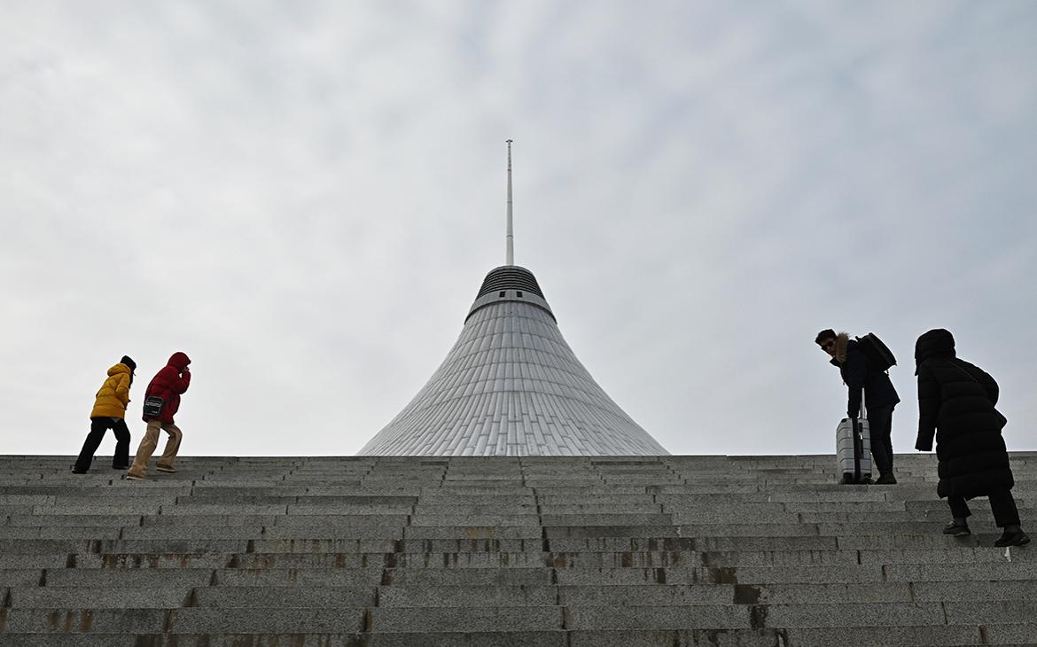 ЦБ Казахстана сообщил о росте переводов из России в 13 раз