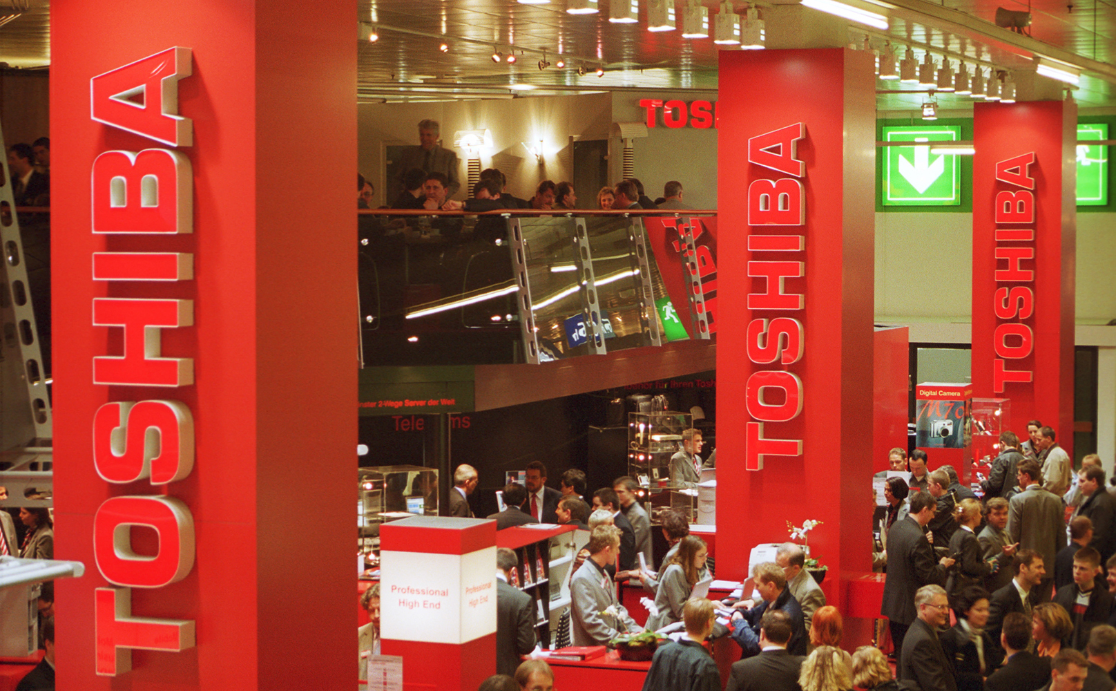 Toshiba приостановила прием заказов и инвестиции в Россию