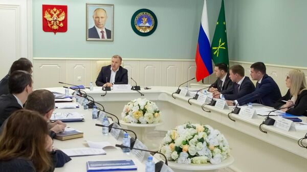 Власти Адыгеи провели переговоры с Газпромбанком о сотрудничестве