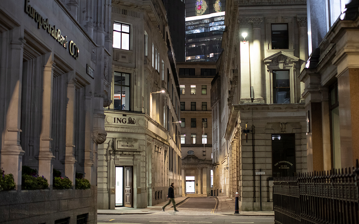 Великобритания ввела лимит на счета россиян из-за санкций