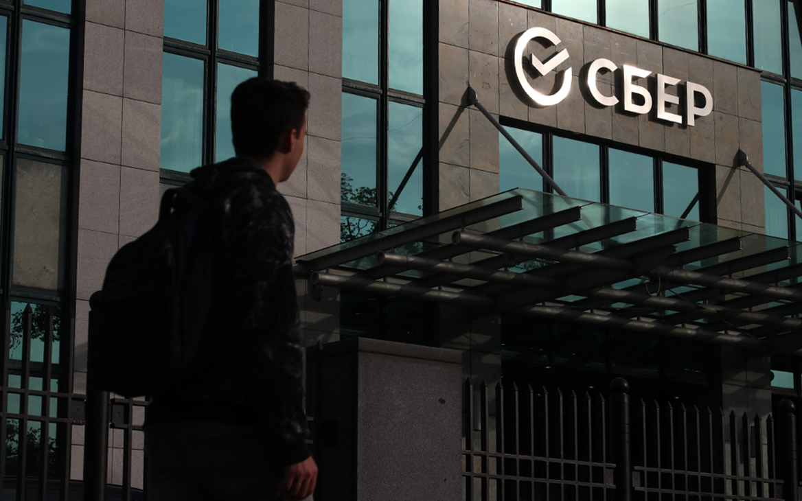 «Сбер» сообщил об ограничении оплаты картами «Мир» в SberPay