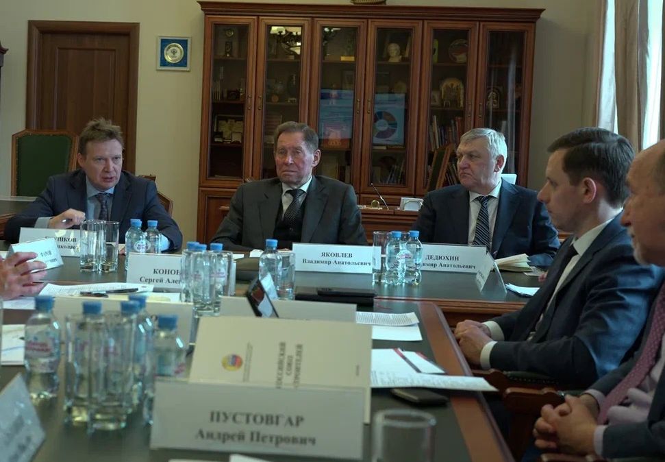 НОСТРОЙ обозначил риски срыва государственных контрактов