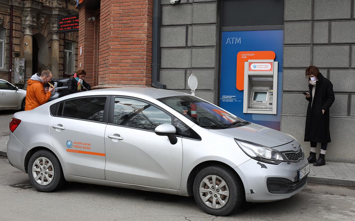 Более 45 тыс. россиян открыли счета в банках Грузии с начала спецоперации