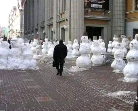 В справку а-ля 2-НДФЛ включаются декабрьская зарплата, выданная в январе, и налог с нее