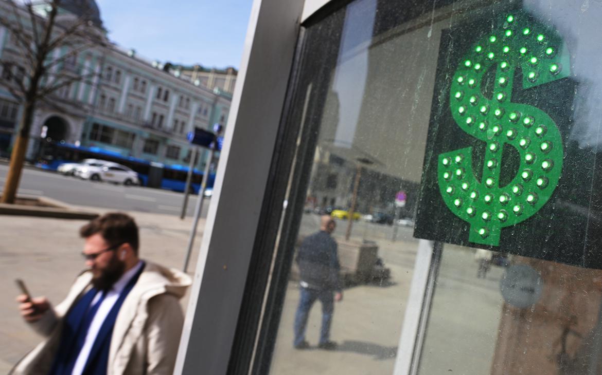 Власти решили отвязать расчеты в «дружественных валютах» от доллара