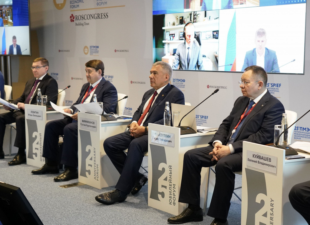 Комиссия Госсовета одобрила Стратегию развития стройотрасли и ЖКХ