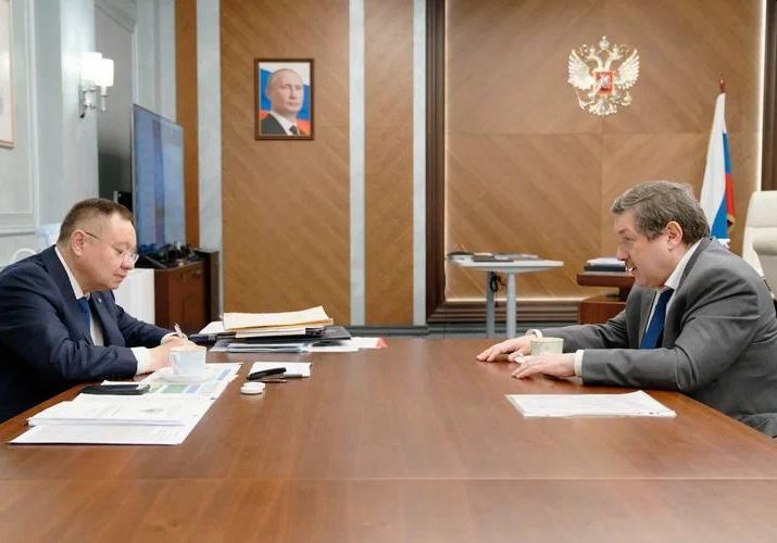 Глава Минстроя обсуждал с Михаилом Богдановым перспективы развития отрасли