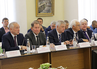 «Цифровые» кадры для отрасли: Российский союз строителей провёл заседание в Томске