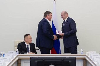 Чиновники Минстроя получили награды от правительства ДНР