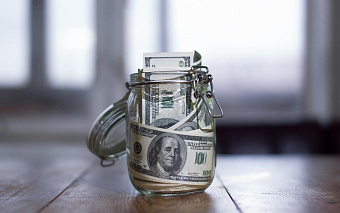 В ЦБ дали советы, как хранить сбережения в долларах на фоне санкций