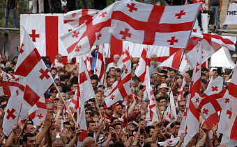 Как из России стали меньше переводить денег в Грузию, Казахстан и Армению